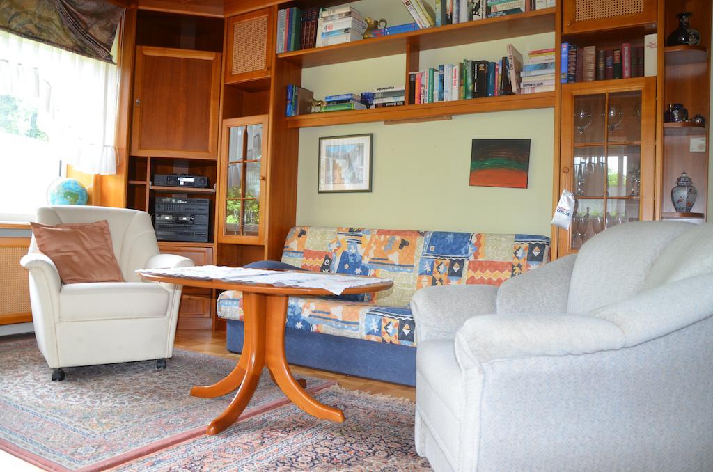 Ferienhaus Mitterbauer Oberhofen am Irrsee Kamer foto