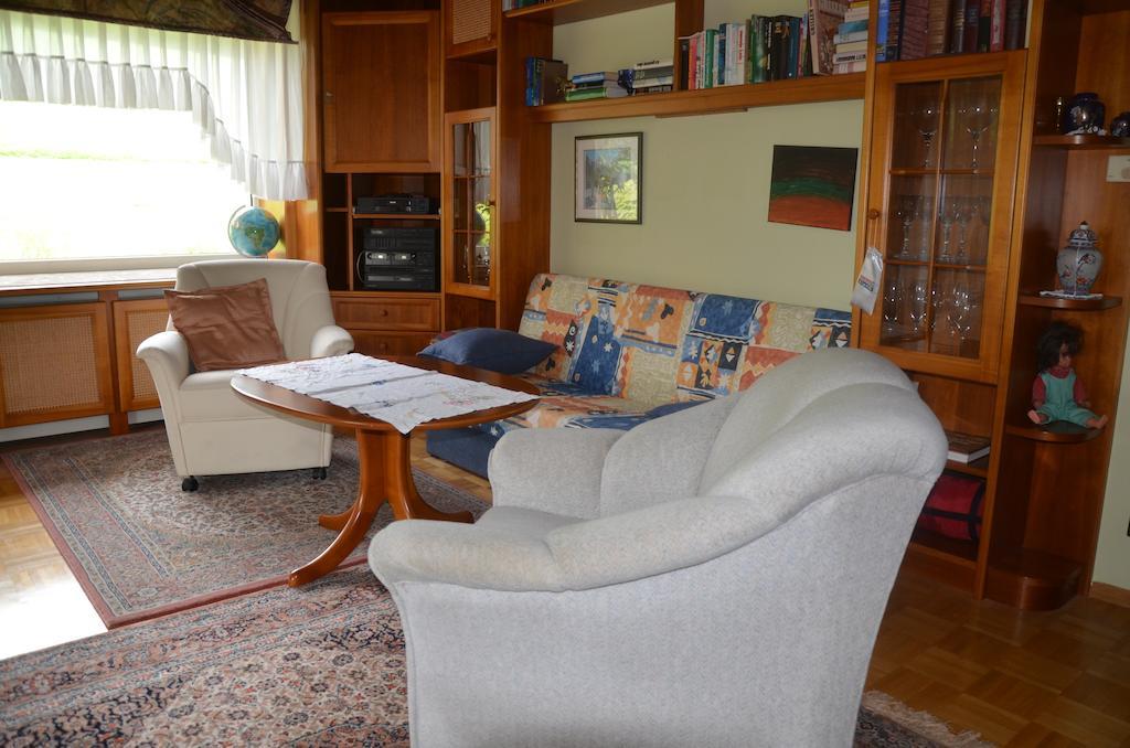 Ferienhaus Mitterbauer Oberhofen am Irrsee Kamer foto