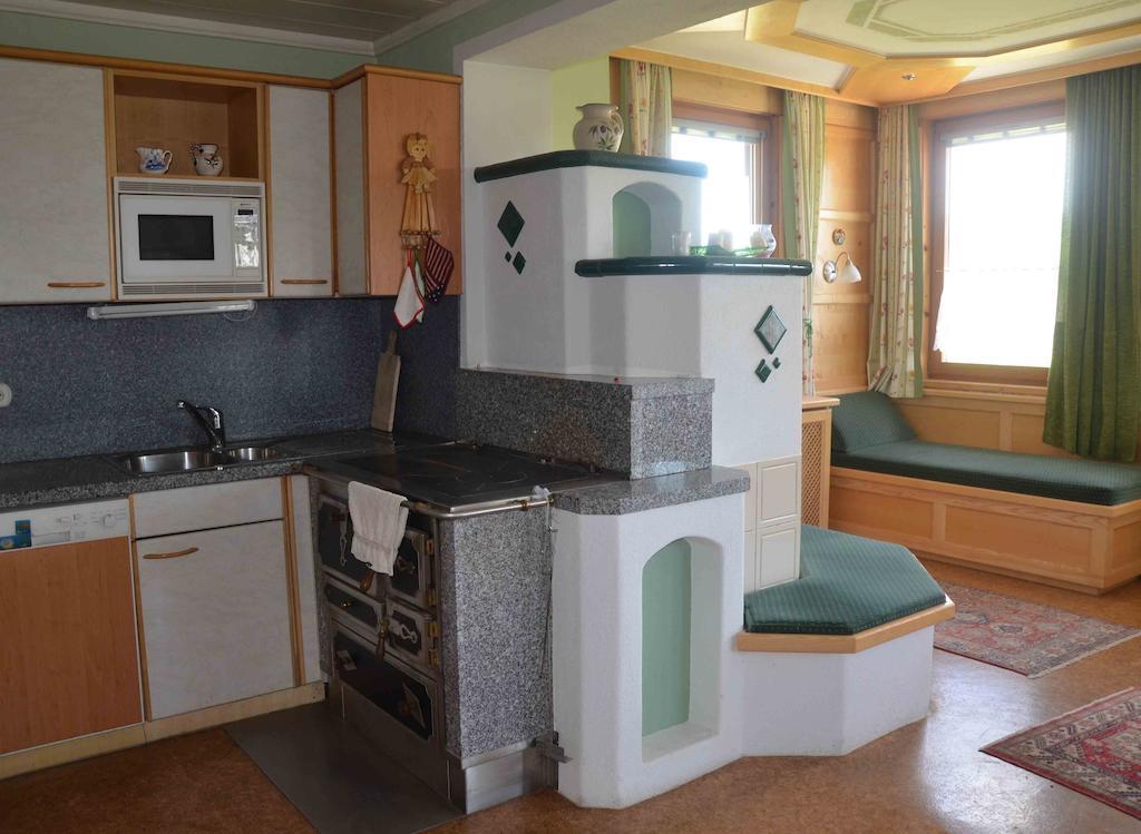 Ferienhaus Mitterbauer Oberhofen am Irrsee Kamer foto