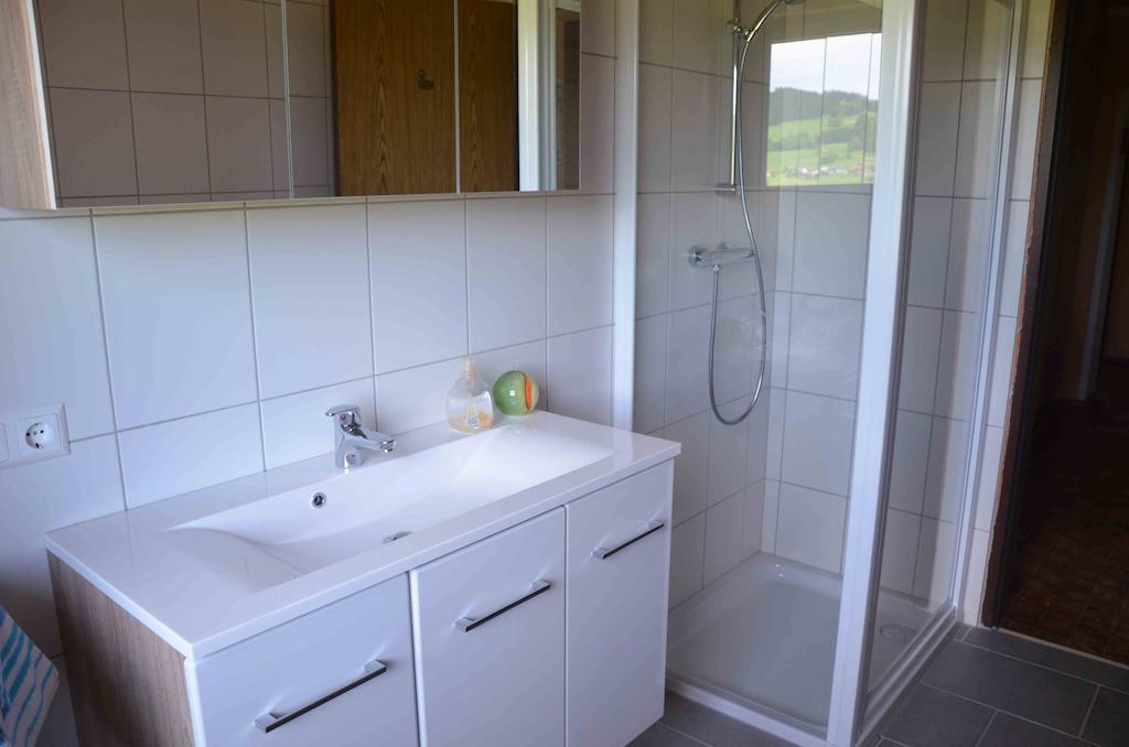 Ferienhaus Mitterbauer Oberhofen am Irrsee Kamer foto